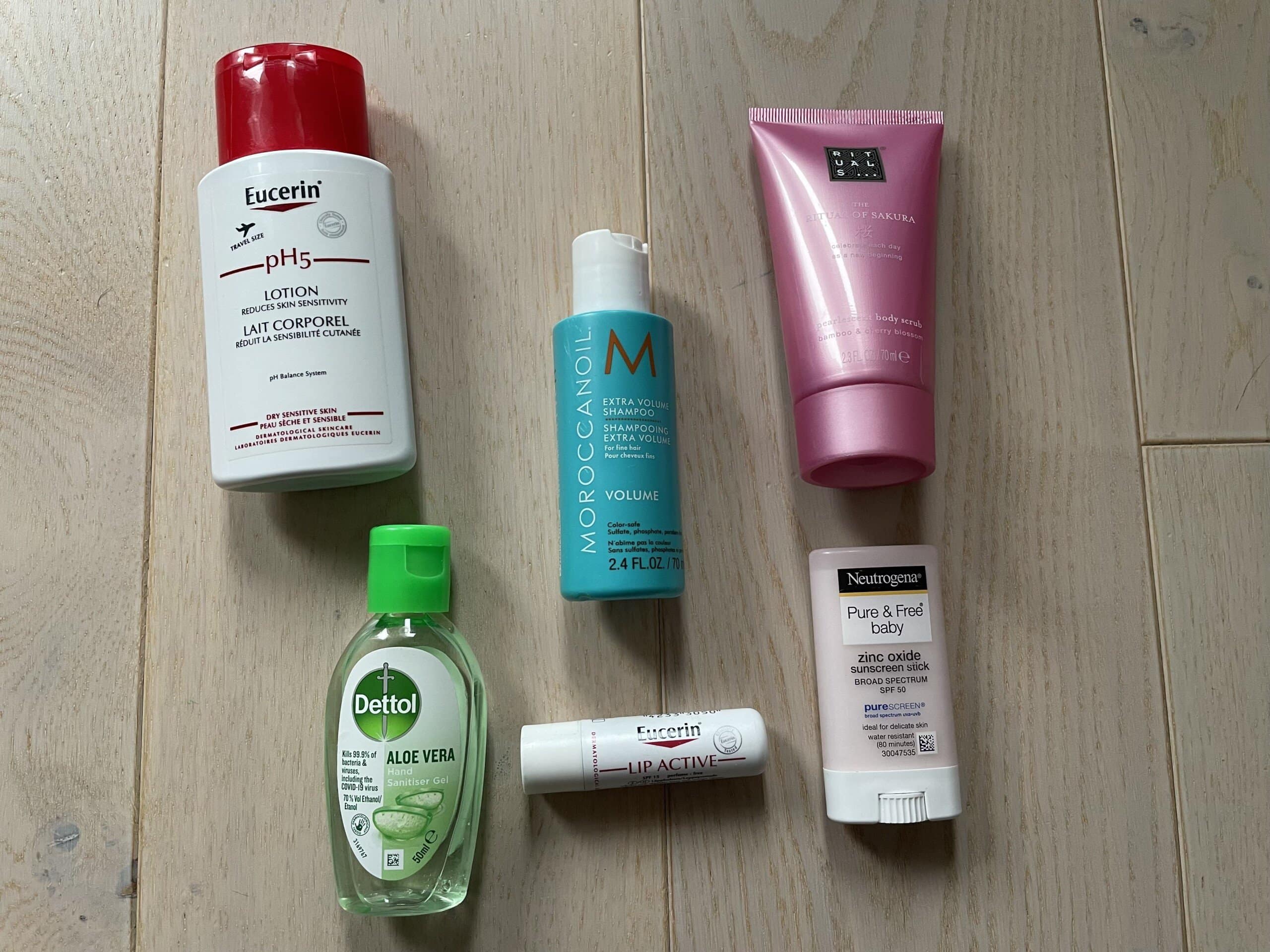 Flying with Sunscreen Can I pack sunscreen in my checked luggage?